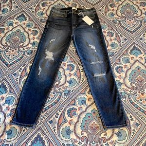 Sneak Peek High-Rise Denim ✨BRAND NEW✨ - Size 11/30